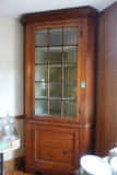 CIRCA 1800 EASTERN SHORE PINEWOOD CORNER CUPBOARD WITH 15 PANE GLASS DOOR S