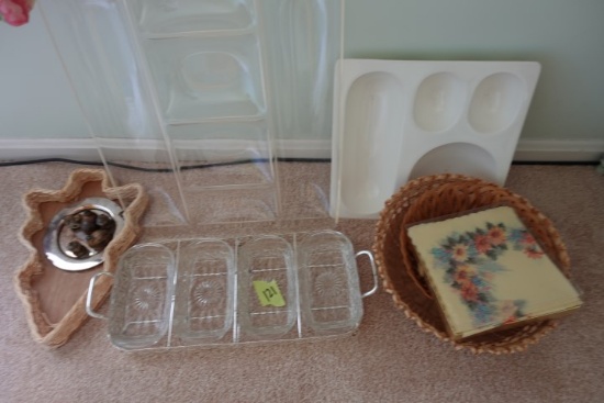 BASKETS AND CONDIMENT TRAYS SMALL BIRD FIGURINES