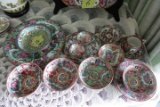 14 PC ROSE MEDALLION INCLUDING DINNER DISH SOUP BOWL TEA CUPS SAUCERS ETC
