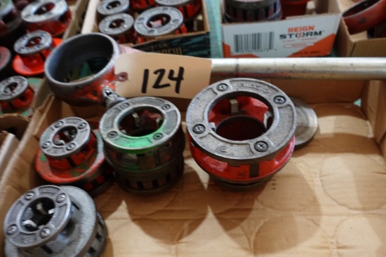 RIDGID 12R D286 RATCHET THREADER WITH DIES 2" 1 1/4" 3/4" AND 1/" CUTTER