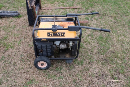 #1109 DEWALT DG7000 GENERATOR HAS 30A 120VAC 2 20A 120VAC AND 120V 240V AC