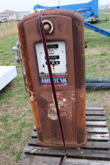 #1111 VINTAGE BENNETT GAS PUMP MOD 766 HAS RUST MISSING PARTS