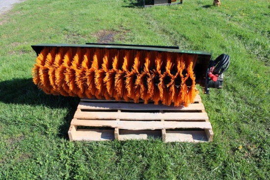 #3104 NEW 61" HYD BROOM FOR SKID STEER BY FUTURE MOD SE61 WORK WIDTH 61" DA