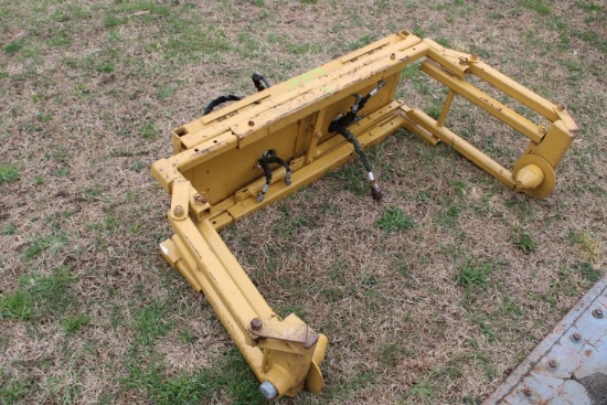 #1107 HYD POWERED SPOOL LIFT FOR SKID STEER WITH QUICK HITCH PLATE