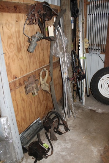 WALL LOT AUTO PARTS INCLUDING WIRE BRACKETS BRAKE PARTS BRAKE AND CLUTCH PE