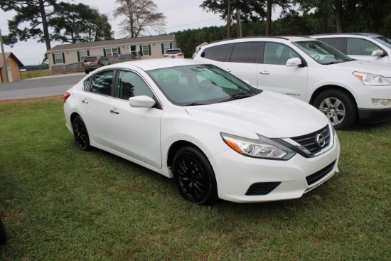 #2801 2016 Nissan Altima 63079 Miles Auto Trans Pwr Pkg Am Fm Disc A/C Disp