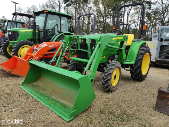 JD 3032E 4x4 w/ldr