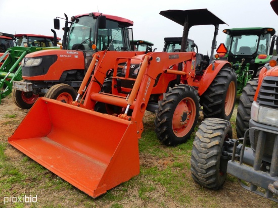 Kubota M7040 4x4 w/ldr