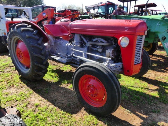 MF 7035 Tractor