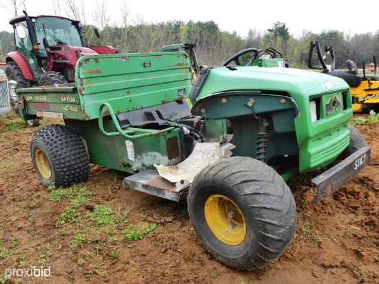 JD Gator 4x2 (SALVAGE)