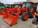 Kubota M4-071 Cab 4x4 w/ldr