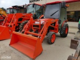 Kubota B3000 Cab 4x4 w/ldr