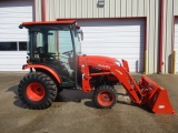 Kubota LX2610 Cab 4x4 w/ldr