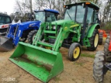 JD 5225 Cab 2WD w/ldr