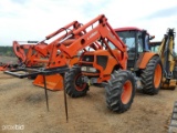 Kubota M125X 4x4 Cab w/ldr tractor