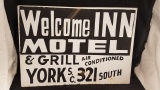 Welcome Inn Sign
