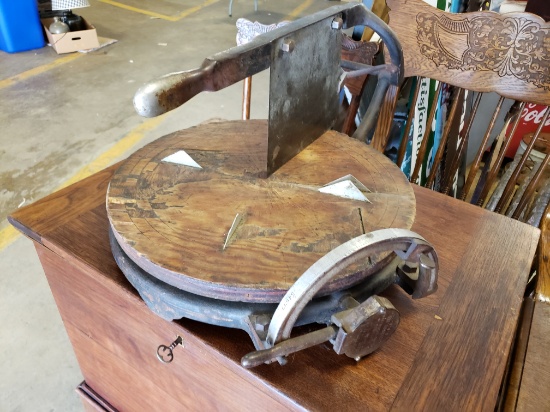 Early 1900's Country Store Cheeze Cutter