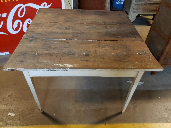 Primitive Southern Pegged Table