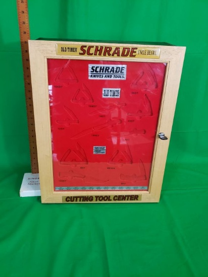 Schrade Knife Display