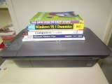 HP Deskjet 1055 & (5) Computer Books