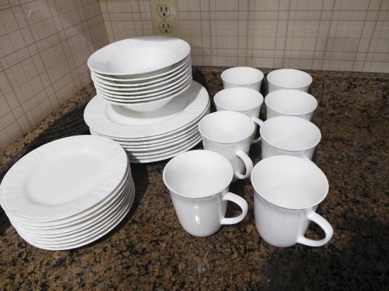 Set of Gibson China:  (8) Dinner Plates, (9)