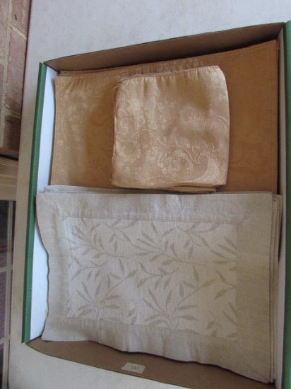 Assorted Placemats & Napkins:  (8) Silver