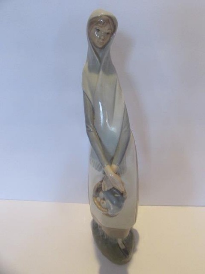 Lladro Figurine--"A Basket of Goodies", #4501,