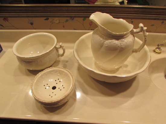 Unmarked Porcelain Bathroom Items: Pitcher & Bowl