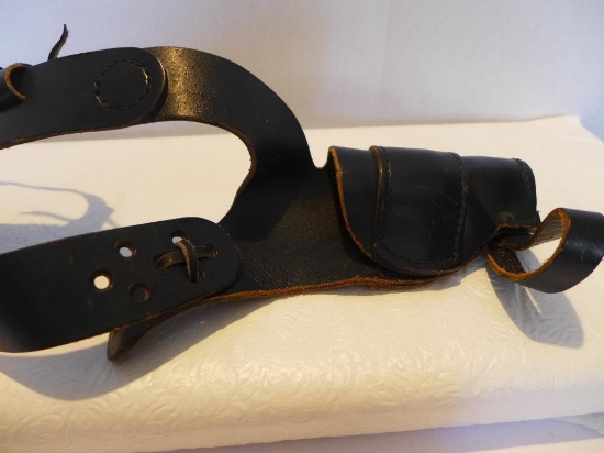 Black Shoulder Pistol Holder