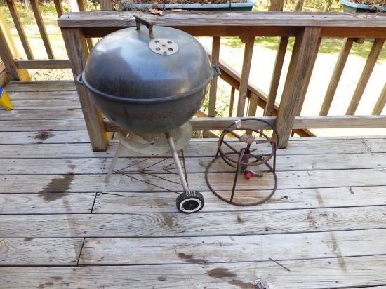 Weber Charcoal Grill & Gas Fish Cooker Stand