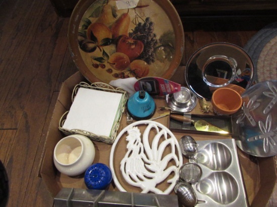 Assorted Decorative Kitchen Accessories