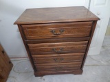 4-Drawer Chest of Drawers 32 1/2