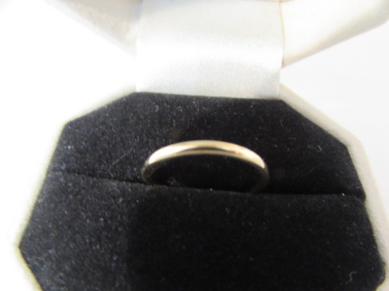 Ladies 10 Kt Yellow Gold Wedding Band--Size 6 1/4