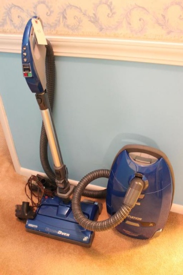 Kenmore Cannister Vacuum w/Attachments