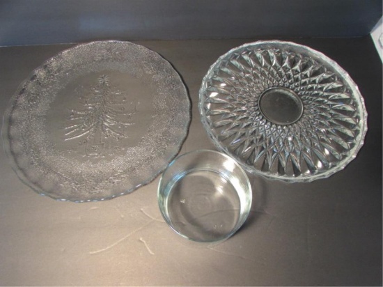 Assorted Glassware:  12 1/4" Round Christmas