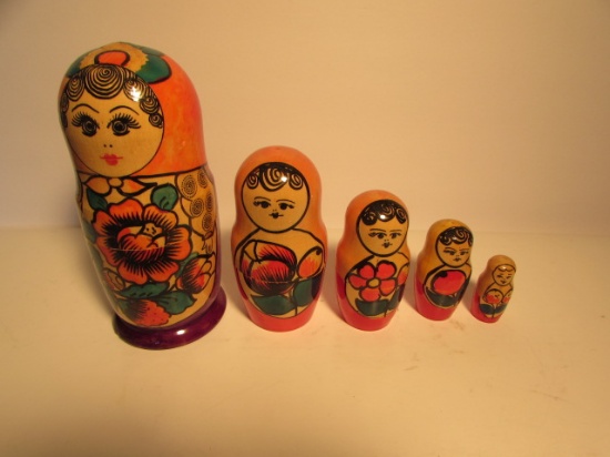 Set of Russian Nesting Dolls