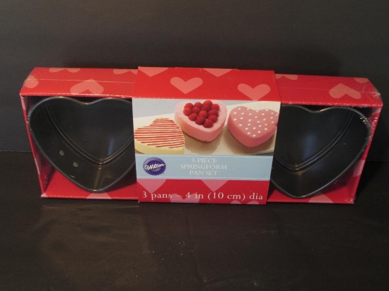 Wilton 3-Piece Springform Pan Set--4"