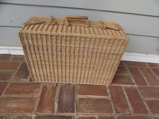 Picnic Basket--20" x 14", 8" High