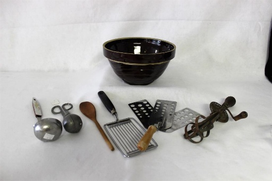 Stoneware Mixing Bowl 9 1/2" Diameter & Assorted