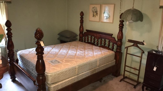 Queen-Size Four Poster Bed with Carved Pineapple