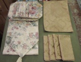 Assorted Placemats & Napkins:  Set of (4)
