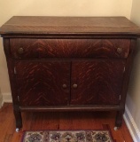 Antique Oak 1-Drawer, 2-Door Stand on