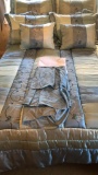 Full Size Comforter Set: Includes Comforter,