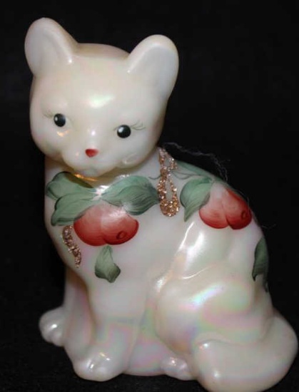 Fenton Art Glass Sitting Cat