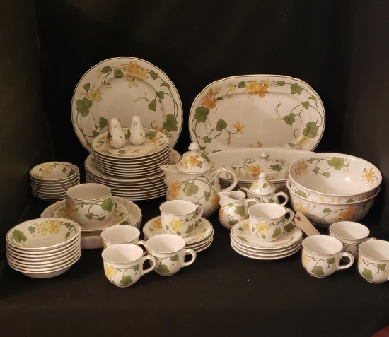 Set of China by Villeroy & Boch "Geranium"