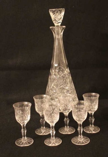 Crystal Decanter w/6 Cordials