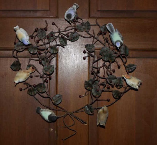 Metal Wreath w/Ceramic Birds 15" Diameter