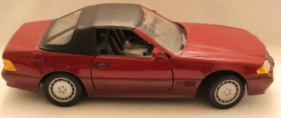 Diecast Metal Car: Revell AG 1:18 Scale, Mercedes
