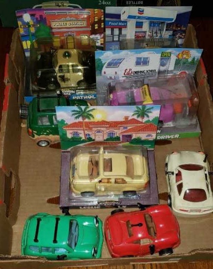 (8) Chevron Cars