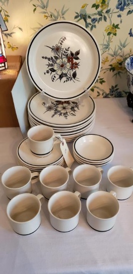 Set of Town & Country Stoneware: (9) Dinner